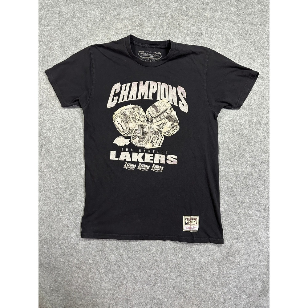 Mitchell & Ness Lakers 3-Peat Champions T-Shirt Medium Black‎ Cotton Graphic Tee